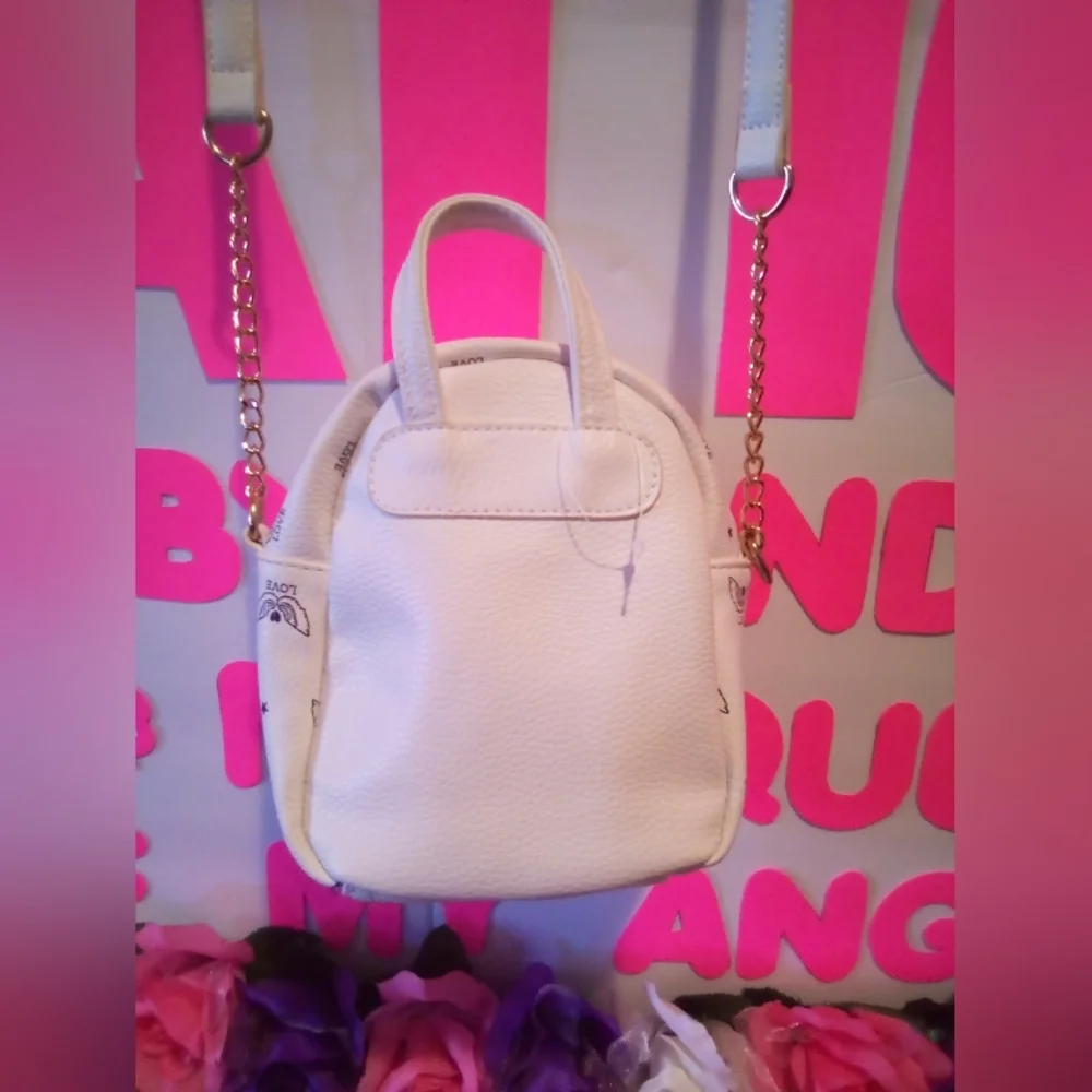 #264👉🏼🚨ALREADY GONE🚨 Women's/Teens Or Children's Purse 👜 - Picture 4 of 5